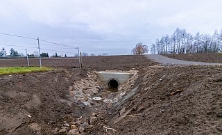 An der Blankensteinstraße wurde der Deich für einen besseren Hochwasserschutz verlängert. - Angelina Kuhlmann An der Blankensteinstraße wurde der Deich für einen besseren Hochwasserschutz verlängert. - Angelina Kuhlmann