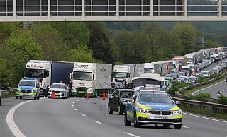 Der Unfall auf der A2 hatte für einen Stau gesorgt. - Claus Frickemeier Der Unfall auf der A2 hatte für einen Stau gesorgt. - Claus Frickemeier