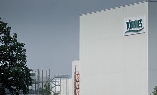 In der Tönnies-Unternehmensgruppe gibt es mittlerweile mehr als 1.300 nachgewiesene Corona-Infektionen. - Andreas Frücht In der Tönnies-Unternehmensgruppe gibt es mittlerweile mehr als 1.300 nachgewiesene Corona-Infektionen. - Andreas Frücht