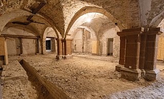 Der Ratskeller unterhalb des Historischen Rathauses in Paderborn ist inzwischen komplett entkernt. Das Steingewölbe ist gut erkennbar. - Lena Henning Der Ratskeller unterhalb des Historischen Rathauses in Paderborn ist inzwischen komplett entkernt. Das Steingewölbe ist gut erkennbar. - Lena Henning
