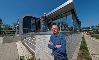 Neugierig: Der Stadtsportbund-Präsident Detlef Kuhlmann (vorne) und der Vorstandsvorsitzende Karl-Wilhelm Schulze haben Fragen an die Politik - Andreas Zobe Neugierig: Der Stadtsportbund-Präsident Detlef Kuhlmann (vorne) und der Vorstandsvorsitzende Karl-Wilhelm Schulze haben Fragen an die Politik - Andreas Zobe