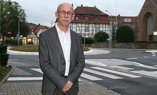 Landratskandidat Siegfried Gutsche (Grüne) tritt für mehr Polizeipräsenz ein und will die Lübbecker Wache auch nachts besetzt wissen. - Frank Hartmann Landratskandidat Siegfried Gutsche (Grüne) tritt für mehr Polizeipräsenz ein und will die Lübbecker Wache auch nachts besetzt wissen. - Frank Hartmann