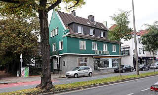 Das frühere Café Erdbrügger an der Rennstraße 2 wurde jetzt zwangsversteigert. - Frank-Michael Kiel-Steinkamp Das frühere Café Erdbrügger an der Rennstraße 2 wurde jetzt zwangsversteigert. - Frank-Michael Kiel-Steinkamp