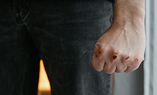 Nachdem er auf den Diebstahl angesprochen wurde, soll der Höxteraner einen Supermarktmitarbeiter angegriffen haben. | Symbolbild - Christian Grospitz Nachdem er auf den Diebstahl angesprochen wurde, soll der Höxteraner einen Supermarktmitarbeiter angegriffen haben. | Symbolbild - Christian Grospitz