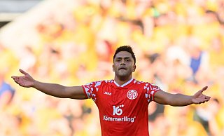 Nadiem Amiri (1. FSV Mainz 05) jubelt nach seinem Tor zum 0:1. - Robert Michael/dpa Nadiem Amiri (1. FSV Mainz 05) jubelt nach seinem Tor zum 0:1. - Robert Michael/dpa