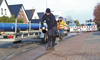 Das Ersatzrohr wird geliefert und eingebaut. - Christian Bendig Das Ersatzrohr wird geliefert und eingebaut. - Christian Bendig