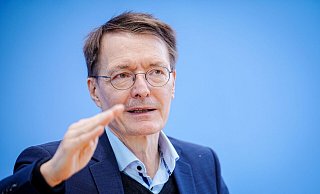 «Wir können es so nicht laufen lassen»: Bundesgesundheitsminister Karl Lauterbach. - Foto: Kay Nietfeld/dpa «Wir können es so nicht laufen lassen»: Bundesgesundheitsminister Karl Lauterbach. - Foto: Kay Nietfeld/dpa