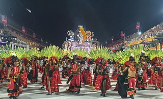 Der Karneval von Rio ist die größte Party der Welt, die Stadtverwaltung erwartet insgesamt sieben Millionen Menschen in der Stadt. - Philipp Znidar/dpa Der Karneval von Rio ist die größte Party der Welt, die Stadtverwaltung erwartet insgesamt sieben Millionen Menschen in der Stadt. - Philipp Znidar/dpa