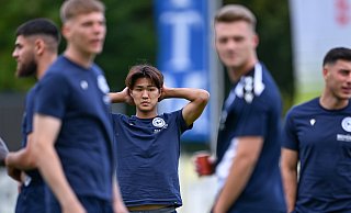Bekommt Kaito Mizuta (M.), der zuletzt für eine (erfolglose) Vereinssuche freigestellt war, eine zweite Chance bei Arminia Bielefeld? - Teresa Kroeger Bekommt Kaito Mizuta (M.), der zuletzt für eine (erfolglose) Vereinssuche freigestellt war, eine zweite Chance bei Arminia Bielefeld? - Teresa Kroeger