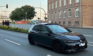 Der schwere Unfall ereignete sich etwa in Höhe der Friedrich-Ebert-Straße 73 in Gütersloh. - Christian Bröder Der schwere Unfall ereignete sich etwa in Höhe der Friedrich-Ebert-Straße 73 in Gütersloh. - Christian Bröder
