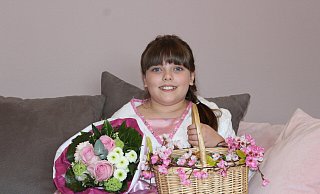 Filiz (9) freut sich darauf, nach 4-jähriger Pause endlich wieder auf das Kirschblütenfest zu gehen und das sogar als Kirschblütenfee. - Eric Pielsticker Filiz (9) freut sich darauf, nach 4-jähriger Pause endlich wieder auf das Kirschblütenfest zu gehen und das sogar als Kirschblütenfee. - Eric Pielsticker