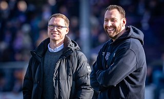 Arminias Sport-Geschäftsführer Michael Mutzel (l.) und Cheftrainer Mitch Kniat sind ausdrückliche Befürworter einer U21 als Unterbau für das Profiteam des DSC. - Sarah Jonek Arminias Sport-Geschäftsführer Michael Mutzel (l.) und Cheftrainer Mitch Kniat sind ausdrückliche Befürworter einer U21 als Unterbau für das Profiteam des DSC. - Sarah Jonek