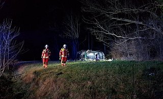 Eine Frau aus Bünde ist bei einem Unfall in Bückeburg schwer verletzt worden. - Feuerwehr Bückeburg Eine Frau aus Bünde ist bei einem Unfall in Bückeburg schwer verletzt worden. - Feuerwehr Bückeburg