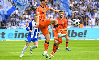 SCP-Akteur Aaron Zehnter, hier in der Partie bei Hertha BSC Berlin, ist nach auskurierter Bänderverletzung wieder einsatzbereit. - picture alliance SCP-Akteur Aaron Zehnter, hier in der Partie bei Hertha BSC Berlin, ist nach auskurierter Bänderverletzung wieder einsatzbereit. - picture alliance