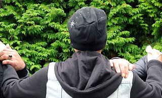 Ihr Ex-Partner hat die 44-Jährige im Jahnplatz-Tunnel lebensgefährlich mit einem Messer verletzt. Selbst in der eigenen Wohnung wird sie von Backflashs geplagt. Ein Entfliehen ist kaum möglich. - Jens Reichenbach Ihr Ex-Partner hat die 44-Jährige im Jahnplatz-Tunnel lebensgefährlich mit einem Messer verletzt. Selbst in der eigenen Wohnung wird sie von Backflashs geplagt. Ein Entfliehen ist kaum möglich. - Jens Reichenbach