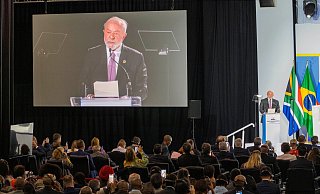 Der brasilianische Präsident Luiz Inácio Lula da Silva spricht sich für ein schnelles Ende des Ukraine-Konflikts aus. - Jerome Delay/AP/dpa Der brasilianische Präsident Luiz Inácio Lula da Silva spricht sich für ein schnelles Ende des Ukraine-Konflikts aus. - Jerome Delay/AP/dpa