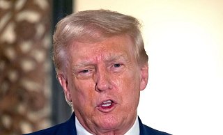 Trump wettert gegen Harris und den US-Sender ABC - Alex Brandon/AP/dpa Trump wettert gegen Harris und den US-Sender ABC - Alex Brandon/AP/dpa