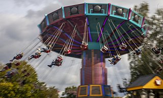 Zu den geplanten Attraktionen im "Happyland" gehörten damals unter anderem eine Wildwasserbahn, auf der Elektroboote fahren, eine Achterbahn und ein Indianerreservat. - picture alliance/dpa/BELGA Zu den geplanten Attraktionen im "Happyland" gehörten damals unter anderem eine Wildwasserbahn, auf der Elektroboote fahren, eine Achterbahn und ein Indianerreservat. - picture alliance/dpa/BELGA