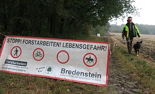 Lebensgefahr: Auch solche eindeutigen Hinweise werden von vielen Bürgern ignoriert. - Kurt Ehmke Lebensgefahr: Auch solche eindeutigen Hinweise werden von vielen Bürgern ignoriert. - Kurt Ehmke