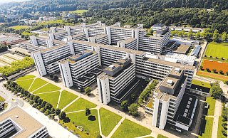 Blick auf die Universität Bielefeld: Als erste und einzige Hochschule in OWL wird die Universität ab 2021 Mediziner ausbilden. - Jens Reddeker/ARCHIV Blick auf die Universität Bielefeld: Als erste und einzige Hochschule in OWL wird die Universität ab 2021 Mediziner ausbilden. - Jens Reddeker/ARCHIV