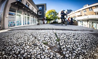 Unverwüstlich: Waschbeton-Platten, wie hier in Brackwede. - Mike-Dennis Müller Unverwüstlich: Waschbeton-Platten, wie hier in Brackwede. - Mike-Dennis Müller