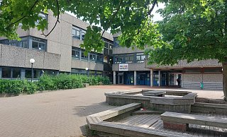 Die Sekundarschule am Stiepenweg in Warburg mit ihrem Teilstandort in Borgentreich plant eine Neubenennung. - Dieter Scholz Die Sekundarschule am Stiepenweg in Warburg mit ihrem Teilstandort in Borgentreich plant eine Neubenennung. - Dieter Scholz