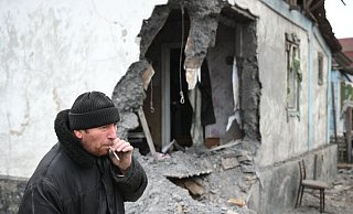 Im russische besetzten Gebiet Donezk gibt es bei Angriffen immer wieder Schäden. (Archivfoto) - Ilya Pitalev/Sputnik/dpa Im russische besetzten Gebiet Donezk gibt es bei Angriffen immer wieder Schäden. (Archivfoto) - Ilya Pitalev/Sputnik/dpa