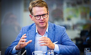 Engagiert wie immer, auch beim Redaktionsbesuch: CDU-Generalsekretär Carsten Linnemann aus Paderborn. - Mike-Dennis Mller Engagiert wie immer, auch beim Redaktionsbesuch: CDU-Generalsekretär Carsten Linnemann aus Paderborn. - Mike-Dennis Mller