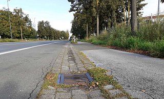 Die Situation an der Verler Straße soll sich nach dem Wunsch des ADFC ändern. - Ludger Osterkamp Die Situation an der Verler Straße soll sich nach dem Wunsch des ADFC ändern. - Ludger Osterkamp