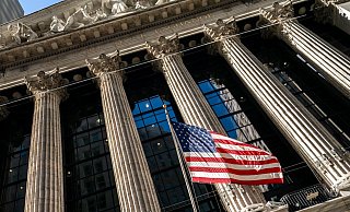 Der Dow Jones rutschte zeitweise auf den tiefsten Stand seit Wochen. - Foto: John Minchillo/AP/dpa Der Dow Jones rutschte zeitweise auf den tiefsten Stand seit Wochen. - Foto: John Minchillo/AP/dpa