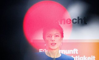 «In kürzester Zeit haben wir weit mehr als die erforderlichen Unterschriften erhalten. Damit ist jetzt gesichert, dass das BSW bei der Europawahl antreten kann», sagt Sahra Wagenknecht. - Carsten Koall/dpa «In kürzester Zeit haben wir weit mehr als die erforderlichen Unterschriften erhalten. Damit ist jetzt gesichert, dass das BSW bei der Europawahl antreten kann», sagt Sahra Wagenknecht. - Carsten Koall/dpa