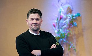 Der Gastronom und Fernsehkoch Tim Mälzer fordert einen weiterhin vergünstigten Mehrwertsteuersatz in Restaurants. - Marcus Brandt/dpa Der Gastronom und Fernsehkoch Tim Mälzer fordert einen weiterhin vergünstigten Mehrwertsteuersatz in Restaurants. - Marcus Brandt/dpa