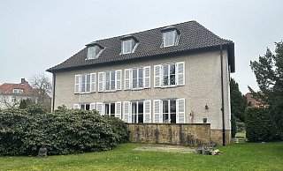 Eigentlich wollte der Eigentümer die Diering-Villa Am Laibach in Halle im Kreis Gütersloh abreißen - doch daraus wird nichts. - Heiko Kaiser Eigentlich wollte der Eigentümer die Diering-Villa Am Laibach in Halle im Kreis Gütersloh abreißen - doch daraus wird nichts. - Heiko Kaiser