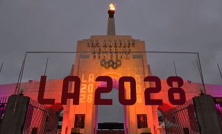 Nach dem Ende der Spiele in Paris richten sich die Blicke auf den nächsten Olympia-Gastgeber Los Angeles. - picture alliance / Richard Vogel/AP/dpa Nach dem Ende der Spiele in Paris richten sich die Blicke auf den nächsten Olympia-Gastgeber Los Angeles. - picture alliance / Richard Vogel/AP/dpa