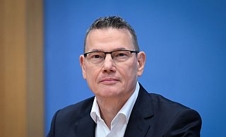 IT-Unternehmer Ralph Suikat plädiert für eine stärkere Besteuerung hoher und sehr hoher Vermögen. - Soeren Stache/dpa IT-Unternehmer Ralph Suikat plädiert für eine stärkere Besteuerung hoher und sehr hoher Vermögen. - Soeren Stache/dpa