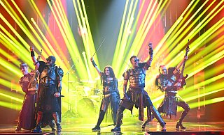Mit einem Spektakel brachte die Mittelalter-Rockband Feuerschwanz die Juroren im deutschen ESC-Vorentscheid zum Rätseln. - -/ RTL+/dpa Mit einem Spektakel brachte die Mittelalter-Rockband Feuerschwanz die Juroren im deutschen ESC-Vorentscheid zum Rätseln. - -/ RTL+/dpa