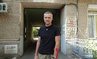 Der verwundete ukrainische Soldat Kostjantyn Tschekalkyn in Kiew. Er durchläuft hier Reha-Maßnahmen in einem chirurgischen Krankenhaus. - Friedemann Kohler/dpa Der verwundete ukrainische Soldat Kostjantyn Tschekalkyn in Kiew. Er durchläuft hier Reha-Maßnahmen in einem chirurgischen Krankenhaus. - Friedemann Kohler/dpa