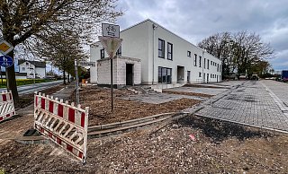 Die neue Kita am Haferweg beherbergt vorerst nur zwei bis drei Gruppen. Bis zu fünf Gruppen können in dem Gebäude untergebracht werden. - Daniel Salmon Die neue Kita am Haferweg beherbergt vorerst nur zwei bis drei Gruppen. Bis zu fünf Gruppen können in dem Gebäude untergebracht werden. - Daniel Salmon