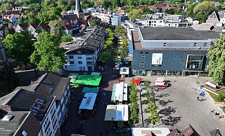 So etwa könnten die Stände des Citymarkts während Veranstaltungen samstags auf den Martin-Luther-Platz und die Berliner Straße in Gütersloh verteilt werden. - gtm So etwa könnten die Stände des Citymarkts während Veranstaltungen samstags auf den Martin-Luther-Platz und die Berliner Straße in Gütersloh verteilt werden. - gtm