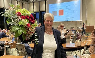 Susanne Rutenkröger freute sich über das Vertrauen der Bünderinnen und Bünder. Sie erhielt 53,9 Prozent der Stimmen in der Bürgermeister-Stichwahl. - Natalie Gottwald Susanne Rutenkröger freute sich über das Vertrauen der Bünderinnen und Bünder. Sie erhielt 53,9 Prozent der Stimmen in der Bürgermeister-Stichwahl. - Natalie Gottwald