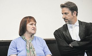 Angelika W. wurde vom Landgericht Paderborn zu 13 Jahren Haft verurteilt. - Marc Köppelmann (Archivbild) Angelika W. wurde vom Landgericht Paderborn zu 13 Jahren Haft verurteilt. - Marc Köppelmann (Archivbild)