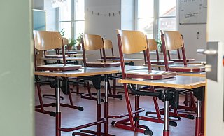 Leere Klassenzimmer wie hier in Bayern sind ab Montag auch im Kreis Paderborn Realität. - picture alliance/dpa/Armin Weigel Leere Klassenzimmer wie hier in Bayern sind ab Montag auch im Kreis Paderborn Realität. - picture alliance/dpa/Armin Weigel