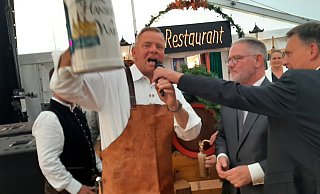 Impressionen vom Eröffnungstag der 74. Warburger Oktoberwoche. - Dieter Scholz Impressionen vom Eröffnungstag der 74. Warburger Oktoberwoche. - Dieter Scholz