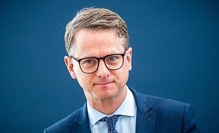 Der CDU-Generalsekretär hofft ein «respektvolles Aufeinandertreffen» von Merz und Trump. - Michael Kappeler/dpa Der CDU-Generalsekretär hofft ein «respektvolles Aufeinandertreffen» von Merz und Trump. - Michael Kappeler/dpa