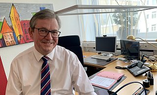 Paderborns Bürgermeister Michael Dreier in seinem Amtszimmer in der Stadtverwaltung am Abdinghof. - Jens Reddeker Paderborns Bürgermeister Michael Dreier in seinem Amtszimmer in der Stadtverwaltung am Abdinghof. - Jens Reddeker
