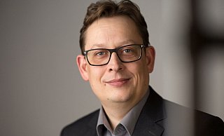 Stefan Schwartze (SPD) will sich erneut als Bundestagsabgeordneter bei den Wählern bewerben. Dafür müssen ihn die Delegierten ins Rennen schicken. - Annette Koroll Stefan Schwartze (SPD) will sich erneut als Bundestagsabgeordneter bei den Wählern bewerben. Dafür müssen ihn die Delegierten ins Rennen schicken. - Annette Koroll