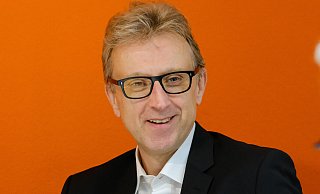 Der 53-jährige Unternehmer Gregor vom Braucke will für die Bielefelder FDP in den Bundestag. - Andreas Zobe Der 53-jährige Unternehmer Gregor vom Braucke will für die Bielefelder FDP in den Bundestag. - Andreas Zobe