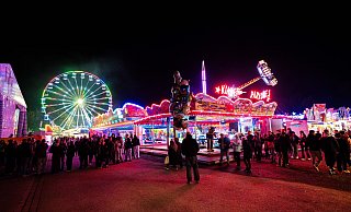 Alles, was das Kirmes-Herz begehrt, ist auch in Löhne auf dem Oktoberfest vorhanden. - Noah Wedel Alles, was das Kirmes-Herz begehrt, ist auch in Löhne auf dem Oktoberfest vorhanden. - Noah Wedel