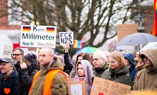 Bürgerprotest gegen Rechtsextremismus unter dem Motto Nie wieder ist jetzt. Das Bündnis Lübbecke zeigt Gesicht hatte im März 2024 dazu aufgerufen. - Noah Wedel Bürgerprotest gegen Rechtsextremismus unter dem Motto Nie wieder ist jetzt. Das Bündnis Lübbecke zeigt Gesicht hatte im März 2024 dazu aufgerufen. - Noah Wedel