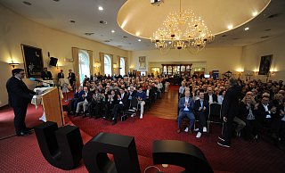 CDU-Bundestagskandidat Oliver Vogt aus Espelkamp begrüßte am Samstag zahlreiche Parteimitglieder beim Neujahrsempfang der CDU Minden-Lübbecke in Minden. - Joern Spreen-Ledebur CDU-Bundestagskandidat Oliver Vogt aus Espelkamp begrüßte am Samstag zahlreiche Parteimitglieder beim Neujahrsempfang der CDU Minden-Lübbecke in Minden. - Joern Spreen-Ledebur